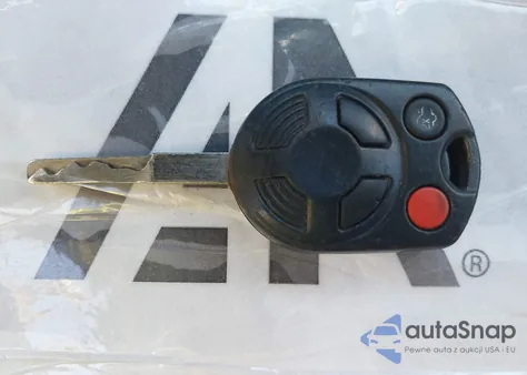 2015 Ford Focus S из США, поврежденный, VIN 1FADP3E24FL340645